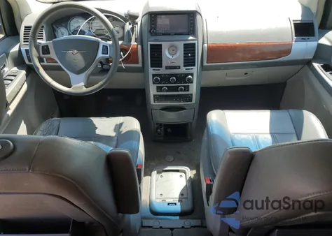 2008 Chrysler Town & Country Touring из США, поврежденный, VIN 2A8HR54P78R737106
